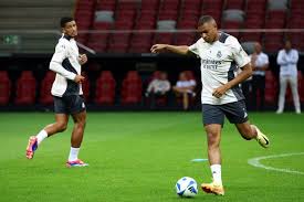 闯入F1赛 闯入F1赛