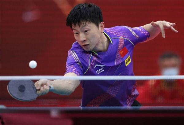 员背后的故 员背后的故